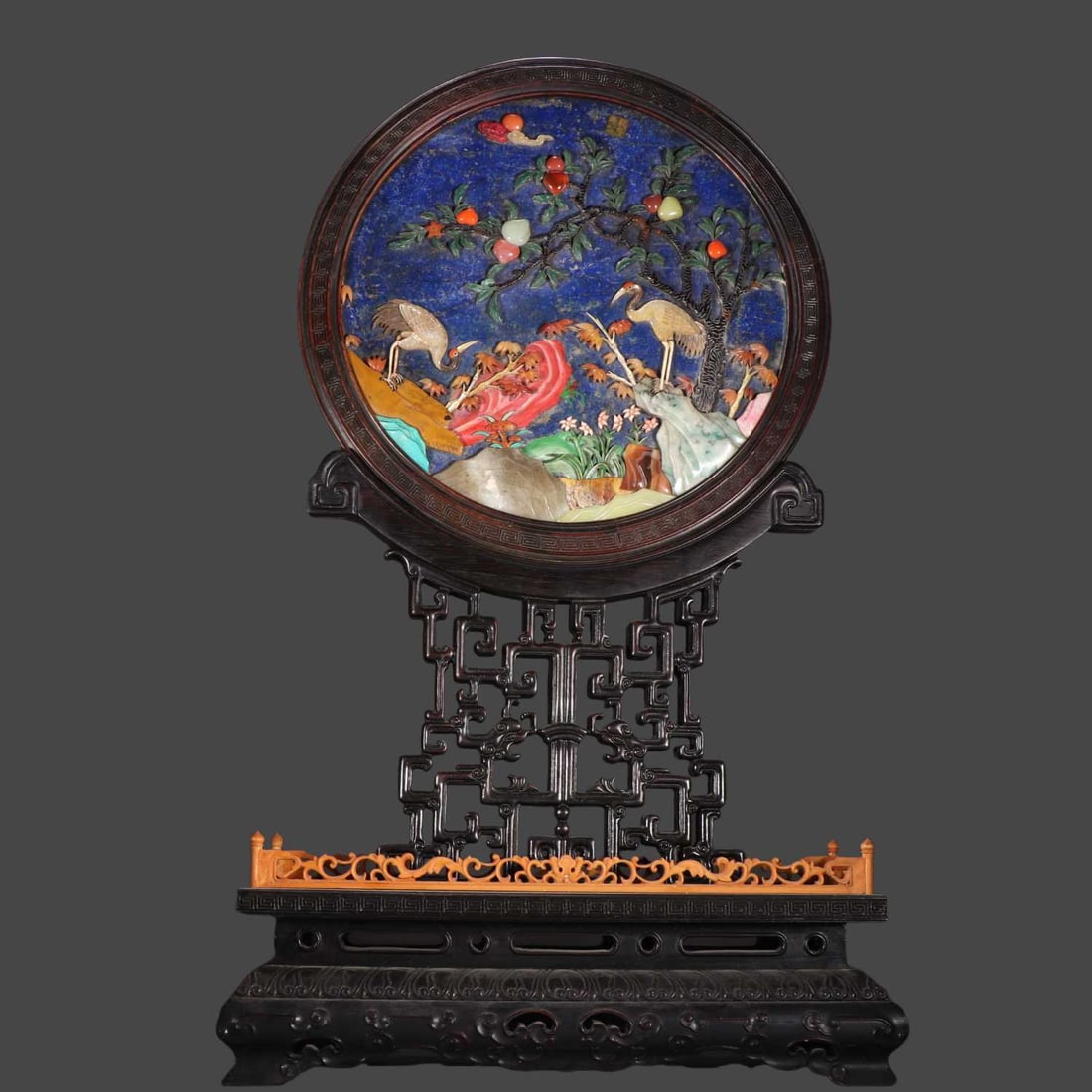 A piece of lapis lazuli inlaid with a hundred treasures of the Qing Dynasty and the same spring: The lapis lazuli of the Qing Dynasty inlaid with a hundred treasures and longevity cranes in the same spring Size:H:59cm W:34cm W:4.0437kg (The Dimensions Of All Batches Are Manually Measured.If You N