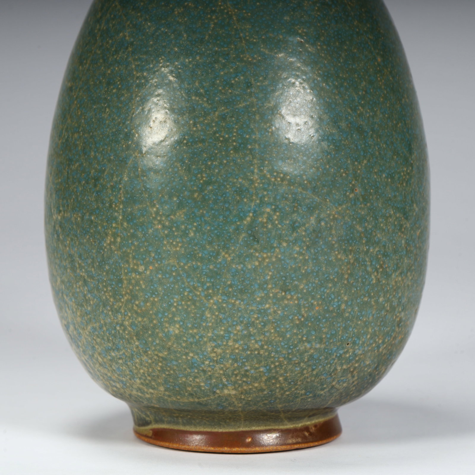A spring vase of the Song Dynasty Jun kiln with blue glaze jade pot - 5