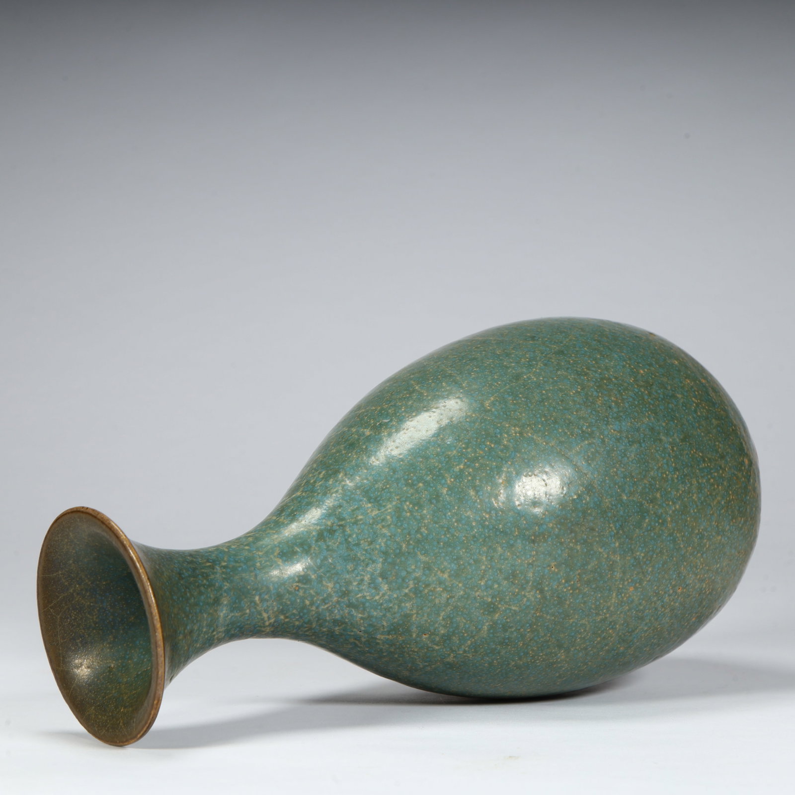 A spring vase of the Song Dynasty Jun kiln with blue glaze jade pot - 6