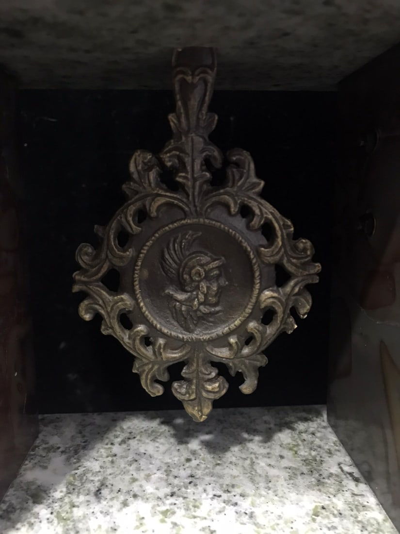 A beautiful vertical ancient clock - 7