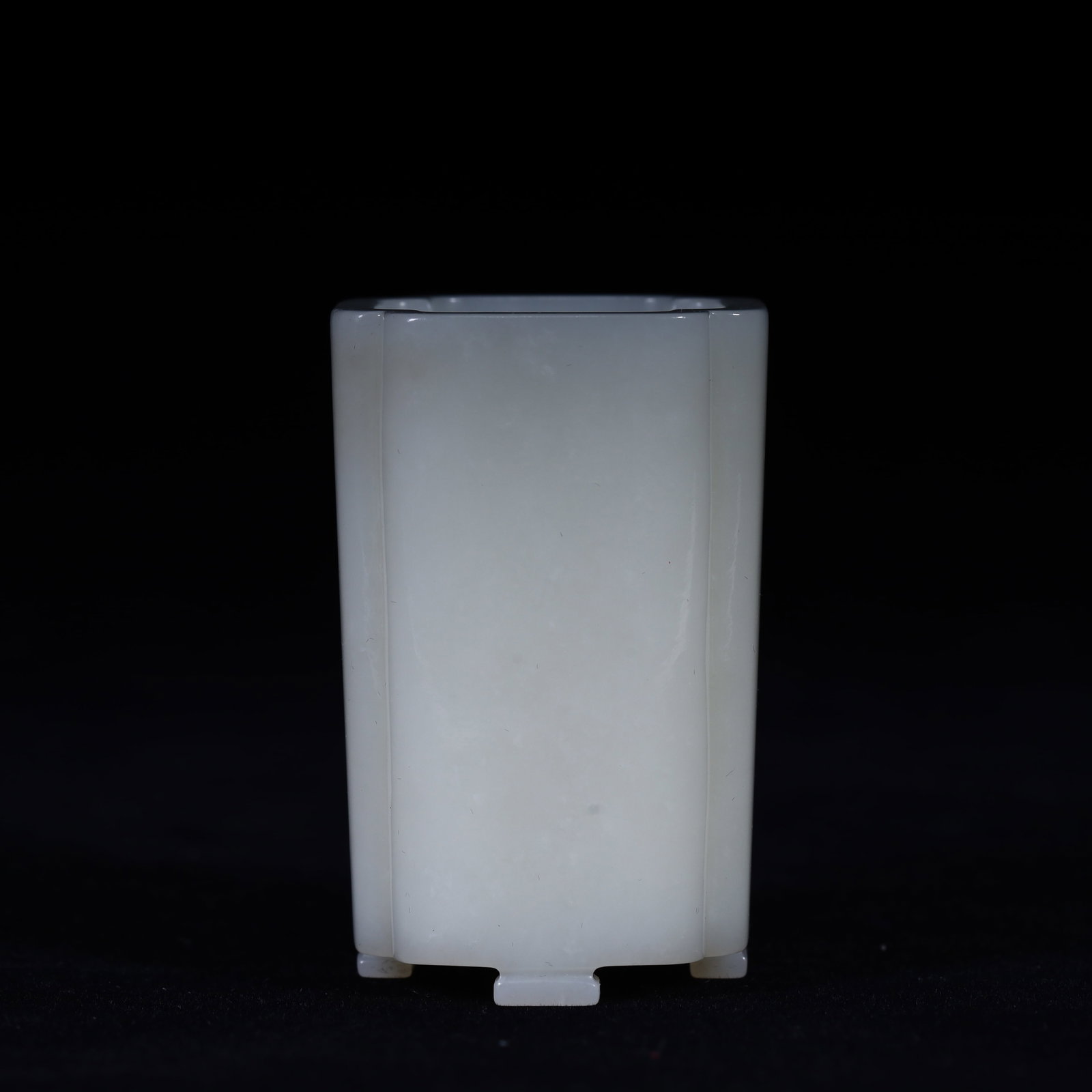 A Qing Dynasty Hetian white jade square pen holder: Qing Dynasty Hetian white jade square pen holder SIZE: H:7cm W:4.5cm W:149.3g (The Dimensions Of All Batches Are Manually Measured.If You Need More Detailed Information, Please Contact Our Customer