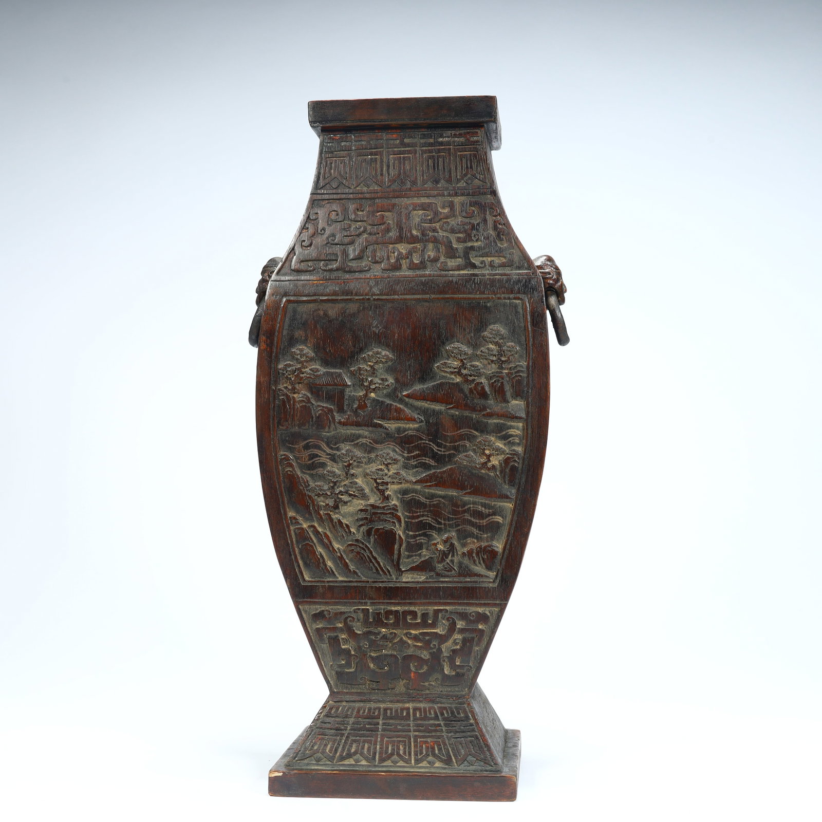 A square bottle of agarwood carved landscape pattern in the Qing Dynasty: Qing Dynasty agarwood carved landscape pattern square bottle SIZE:H: 38.5cmL: 19cmW: 10.8cmW: 1.8kg (The Dimensions Of All Batches Are Manually Measured.If You Need More Detailed Information, Please C