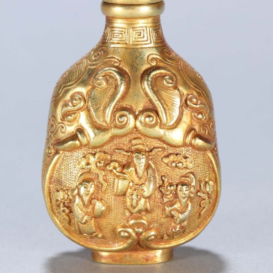 A fine solid gold character story snuffbox - 2