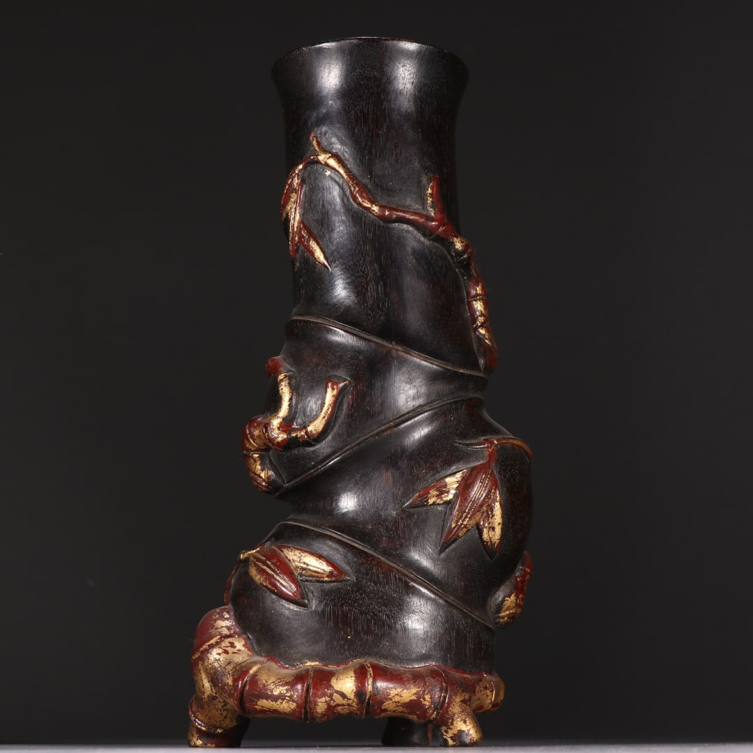 A pair of exquisite rosewood gold-painted bamboo pattern flower arrangements (1 of 6)