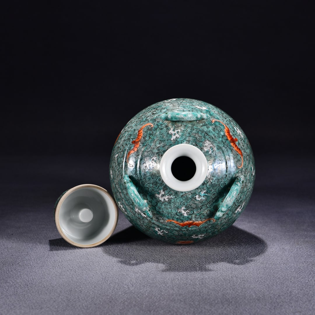 A pastel seawater Eight Immortals Picture three-series plum vase made in the Qianlong period of the - 7