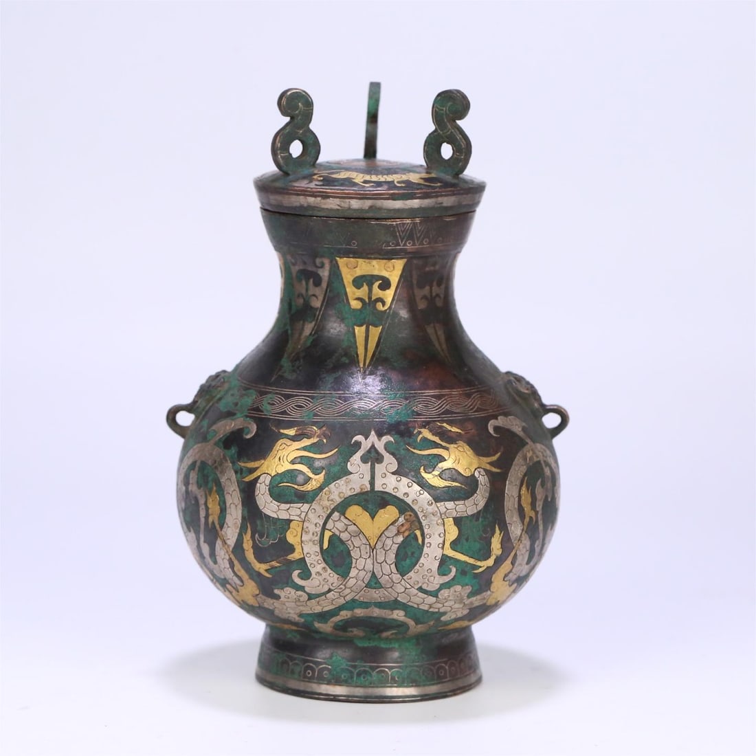 A bronze jar with a wrong gold and silver dragon and beast pattern from the Warring Han Dynasty (1 of 10)
