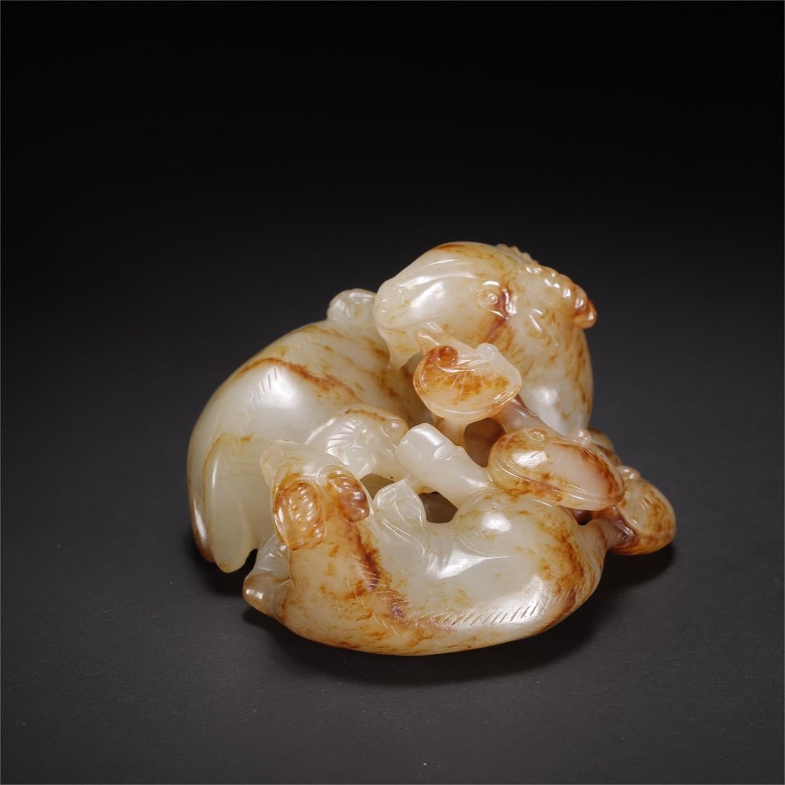 A piece of exquisite Hetian jade seed material sheep holding Ganoderma lucidum (1 of 9)