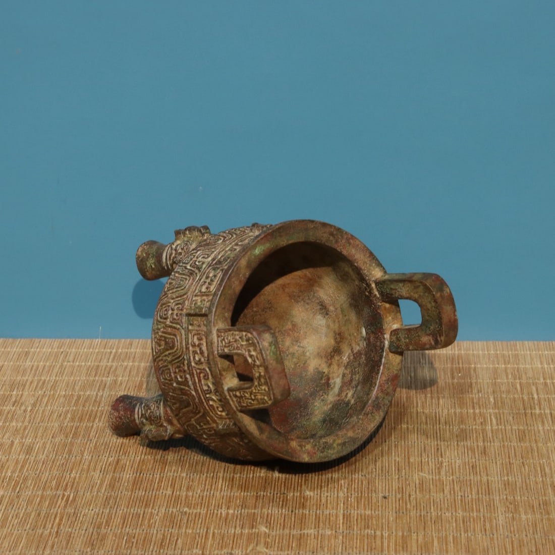 A fine bronze small Keding - 7