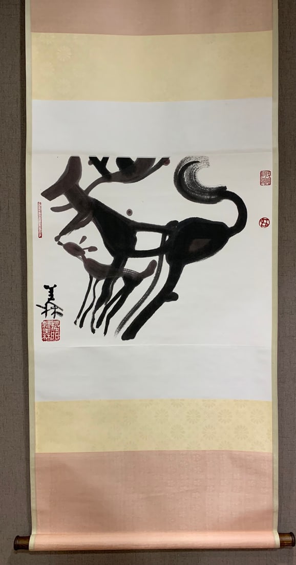 A painting and calligraphy by Han Meilin: Han Meilin's calligraphy and painting Size:54x68cm (The Dimensions Of All Batches Are Manually Measured.If You Need More Detailed Information, Please Contact Our Customer Service Before Bidding.)