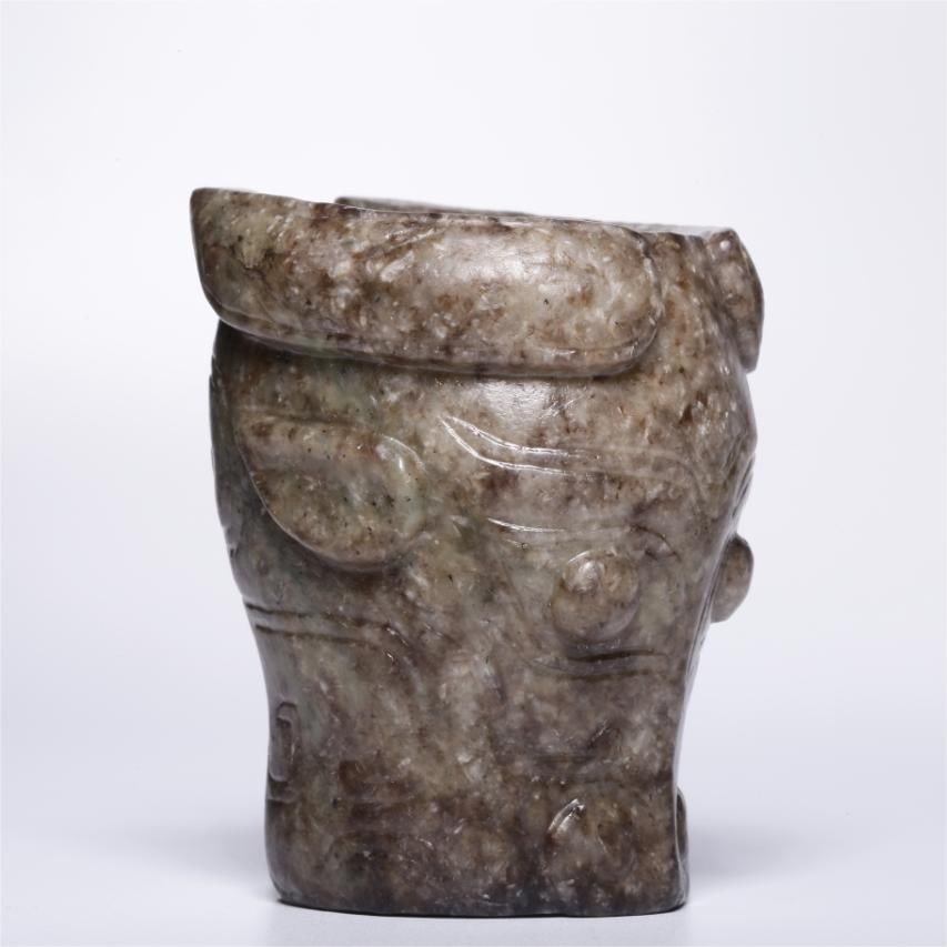 A piece of ancient jade belt from the Ming Dynasty with a refreshing figurine jade hoop (1 of 9)
