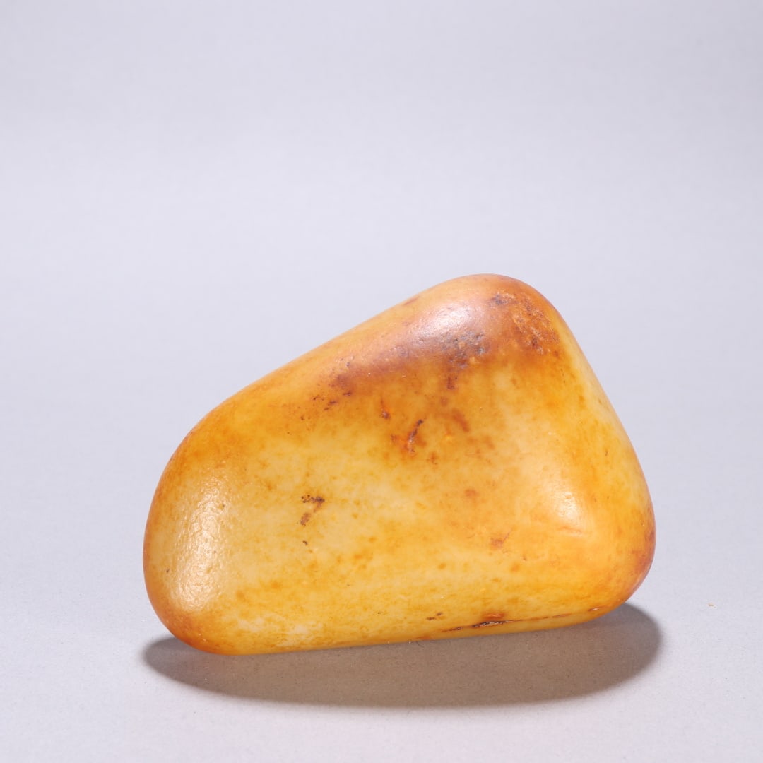 A piece of exquisite Hetian jade seed material rough: Exquisite Hetian jade seed material rough Size:W:10.6cm 7.6cm W:0.64kg (The Dimensions Of All Batches Are Manually Measured.If You Need More Detailed Information, Please Contact Our Customer Service B