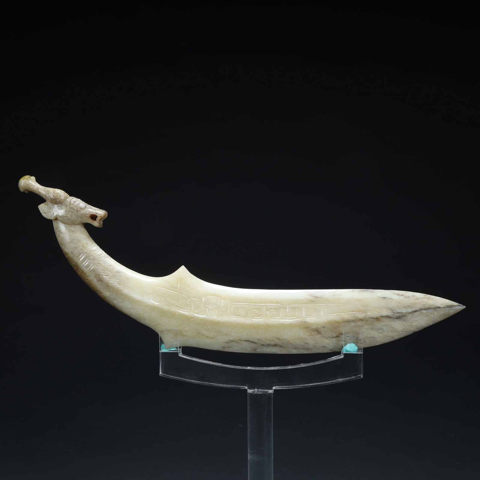 A beautiful ancient jade dragon head jade sword: Exquisite ancient jade dragon head jade sword size:H:10cm L: 27.5cmW:1.7cmW: 240g (The Dimensions Of All Batches Are Manually Measured.If You Need More Detailed Information, Please Contact Our