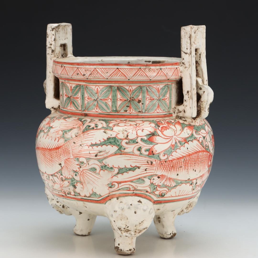 A beautiful sacrificial blue gold-inlaid bronze sheep's head amphora longevity blessing barrel: Exquisite sacrificial blue painted with gold inlaid with copper sheep's head and amphorae Longevity Blessing Barrel Size: Mouth Diameter: 17 cm; Base Diameter: 20.5 cm; Diameter: 24 cm; H: 45.5 cm (Th