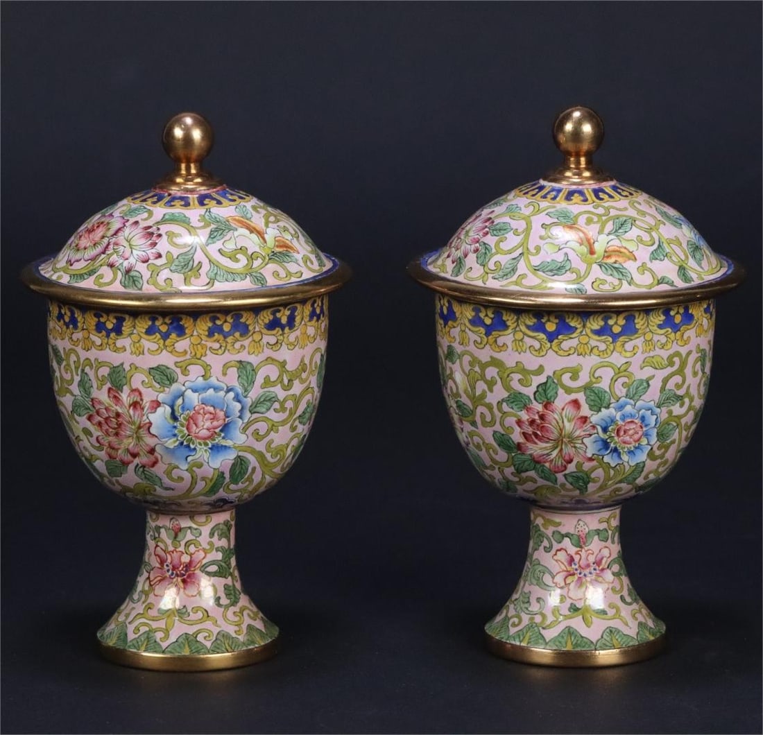 A pair of Qing Dynasty Qianlong era purple copper tire painting enamel color entwined flower goblets: A pair of Qing Dynasty Qianlong era purple copper tire painting enamel color entwined flower goblets Size:10.0x6.14cm W:0.309kg (The Dimensions Of All Batches Are Manually Measured.If You Need More De