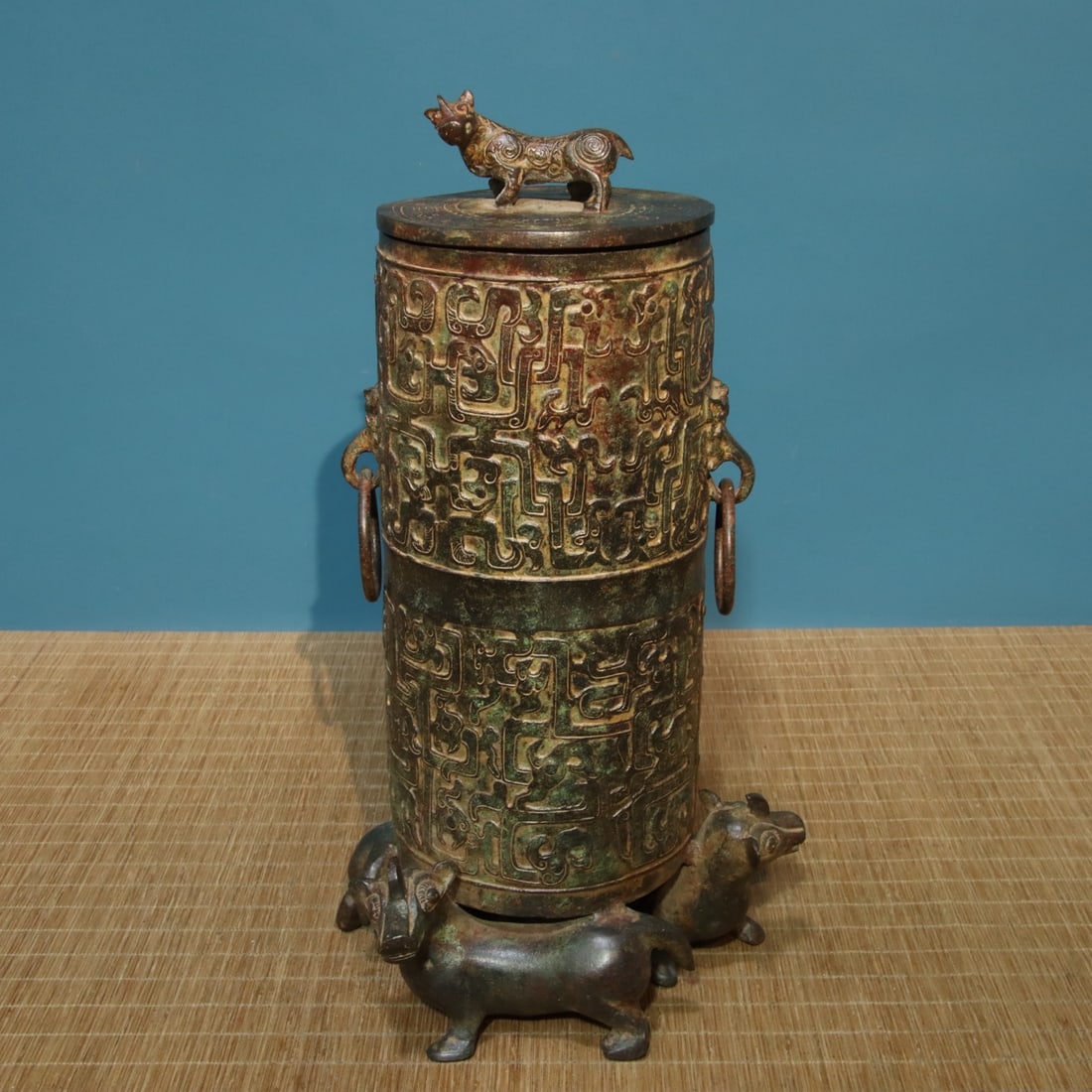 A fine bronze crane: Exquisite bronze crane Size:Calibre:13cm H:38cm W:4.5kg (The Dimensions Of All Batches Are Manually Measured.If You Need More Detailed Information, Please Contact Our Customer Service Before Bidding.)