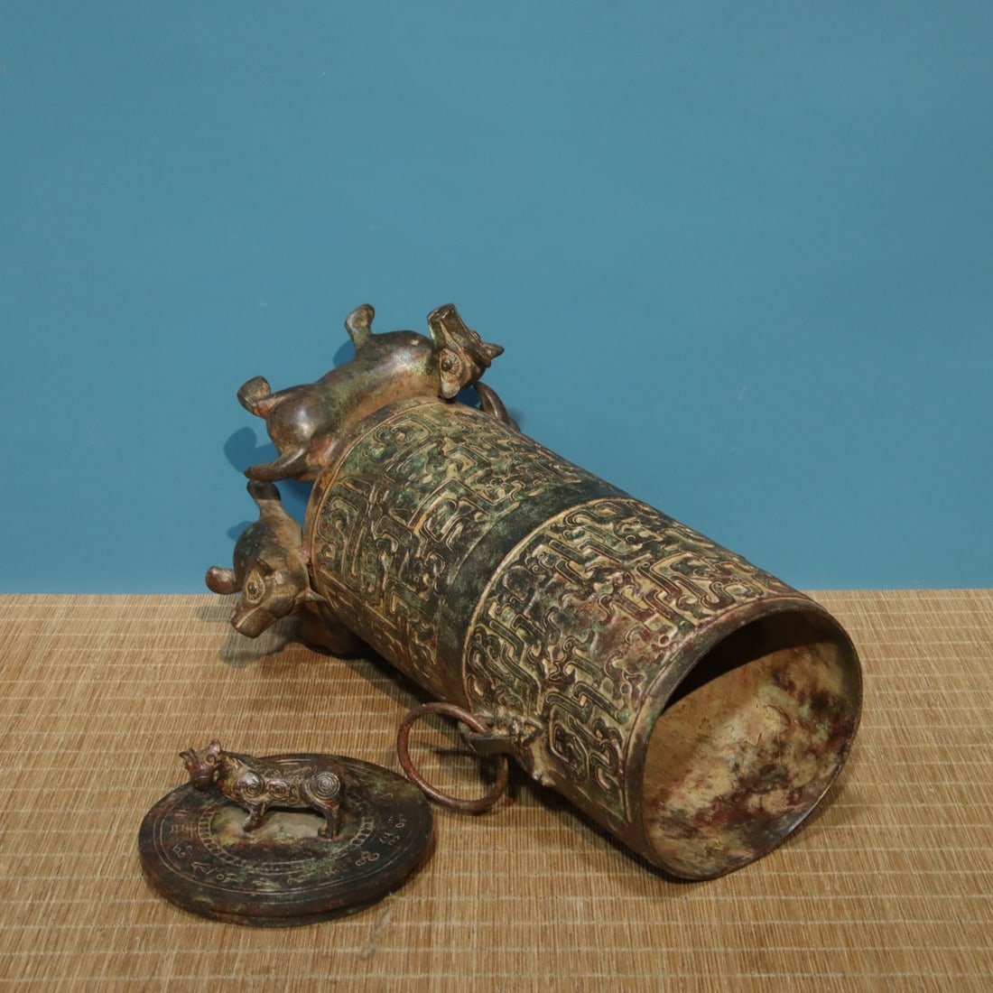 A fine bronze crane - 7