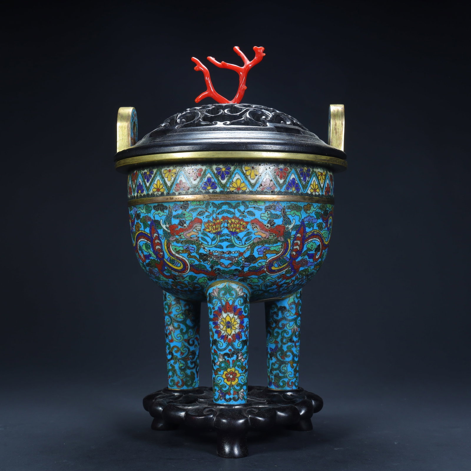 A copper tired cloisonné enamel dragon pattern cauldron aromatherapy stove from the Qing Dynasty: Qing Dynasty copper tire cloisonné enamel dragon pattern cauldron-style aroma burner Size:H:29cmxL:16cmxW:16cm W: 1.6kg (The Dimensions Of All Batches Are Manually Measured.If You Need More Detailed