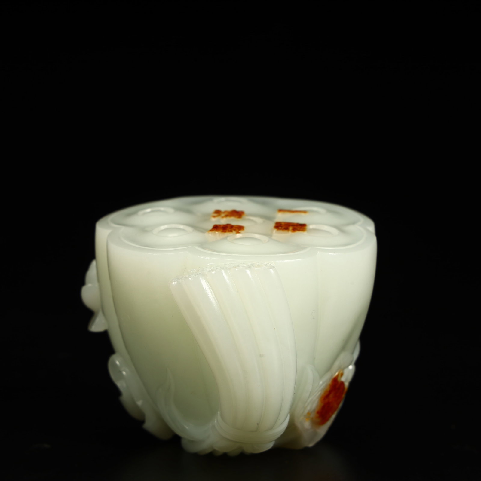 A Qing Dynasty Hetian white jade lotus pod-shaped ornament: Qing Dynasty Hetian white jade lotus pod-shaped ornament Size:H:5cmxL:6.4cmxW:6cm W: 0.3164kg (The Dimensions Of All Batches Are Manually Measured.If You Need More Detailed Information, Please