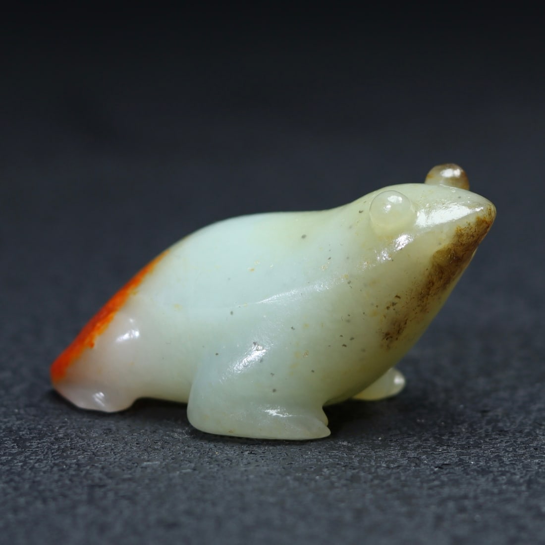 A beautiful Hetian jade frog - 2