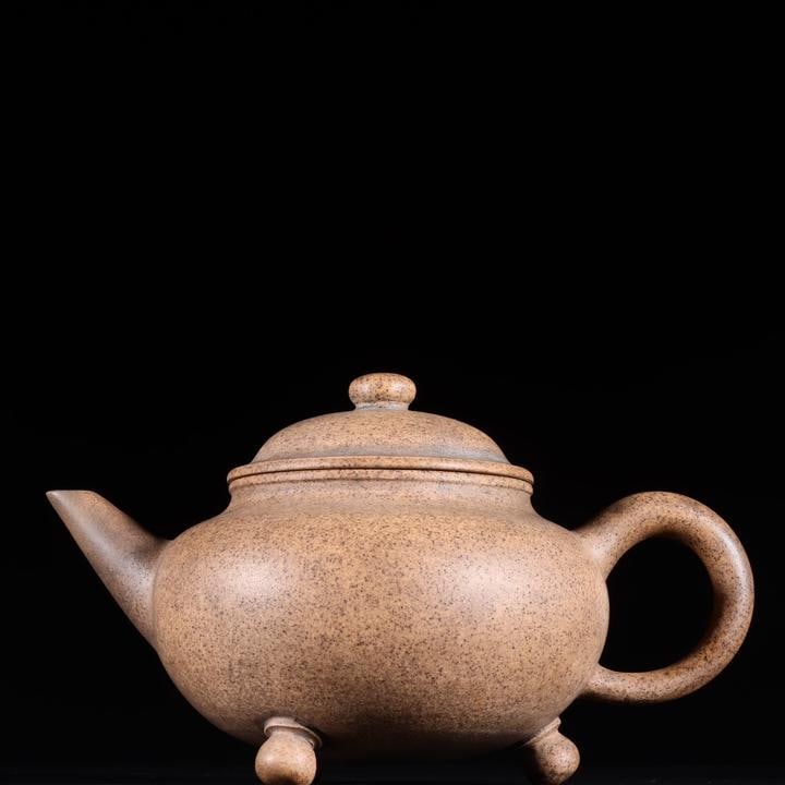 A clay painting landscape pot made in the Kangxi period of the Qing Dynasty is made by the emperor: The clay painting landscape pot and purple clay pot made in the Kangxi period of the Qing Dynasty are imperial Size: L: 12.8 x W: 16.2 cm (The Dimensions Of All Batches Are Manually Measured.If You Ne