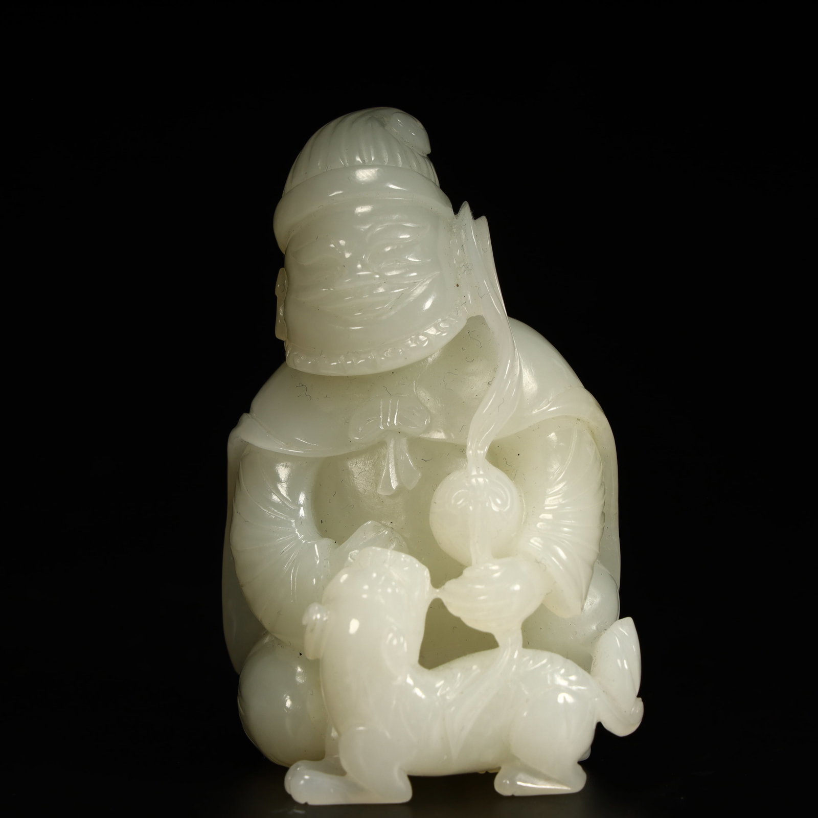 A Qing Dynasty Hetian jade lake man taming animal ornament: Qing Dynasty Hetian Yuhu people taming animal ornaments Size:H:6.5cmxL:5cmxW:4.5cm W: 0.225kg (The Dimensions Of All Batches Are Manually Measured.If You Need More Detailed Information, Please Contact