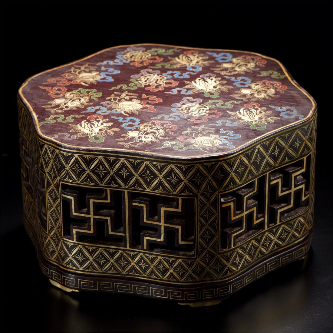 A beautiful wooden lacquer depiction of gold longevity pattern hollow carved bouquet box (1 of 11)