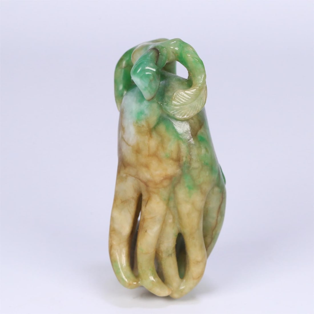 An old jade Buddha handle from the Qing Dynasty (1 of 9)