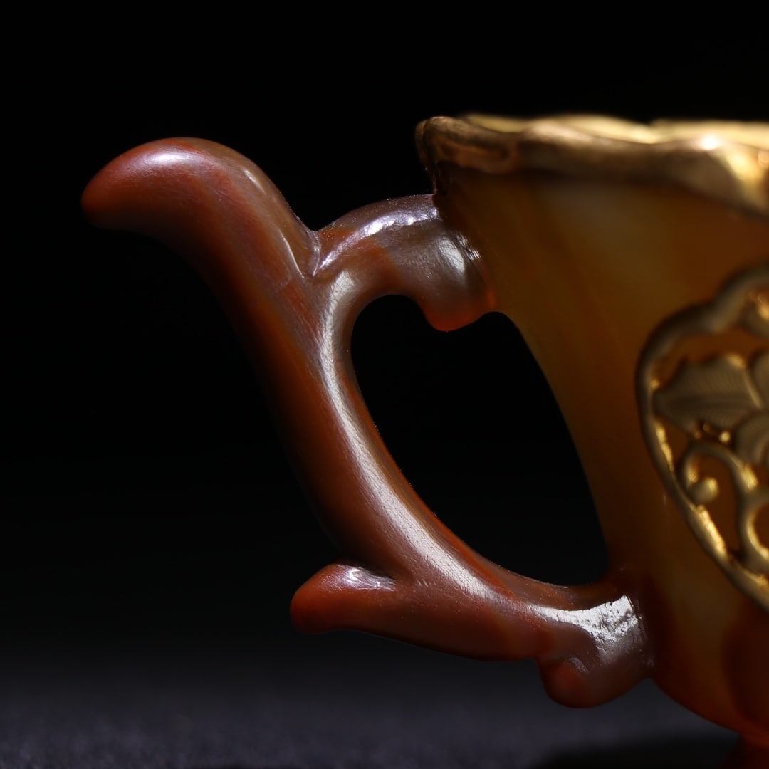 A fine old agate gilt limb - 6