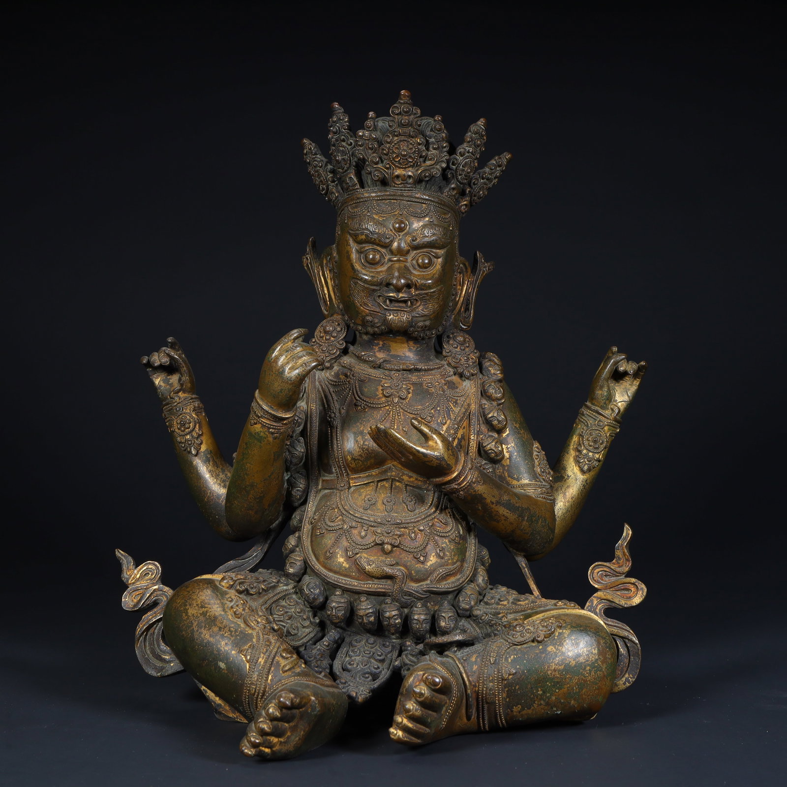 A beautiful bronze gilt statue of Tibetan Buddhist anger protector: Exquisite bronze gilt Tibetan Buddhist anger protection statue Size:H:30cmxL:27cmxW:17cm W: 7.5kg (The Dimensions Of All Batches Are Manually Measured.If You Need More Detailed Information, Please Con