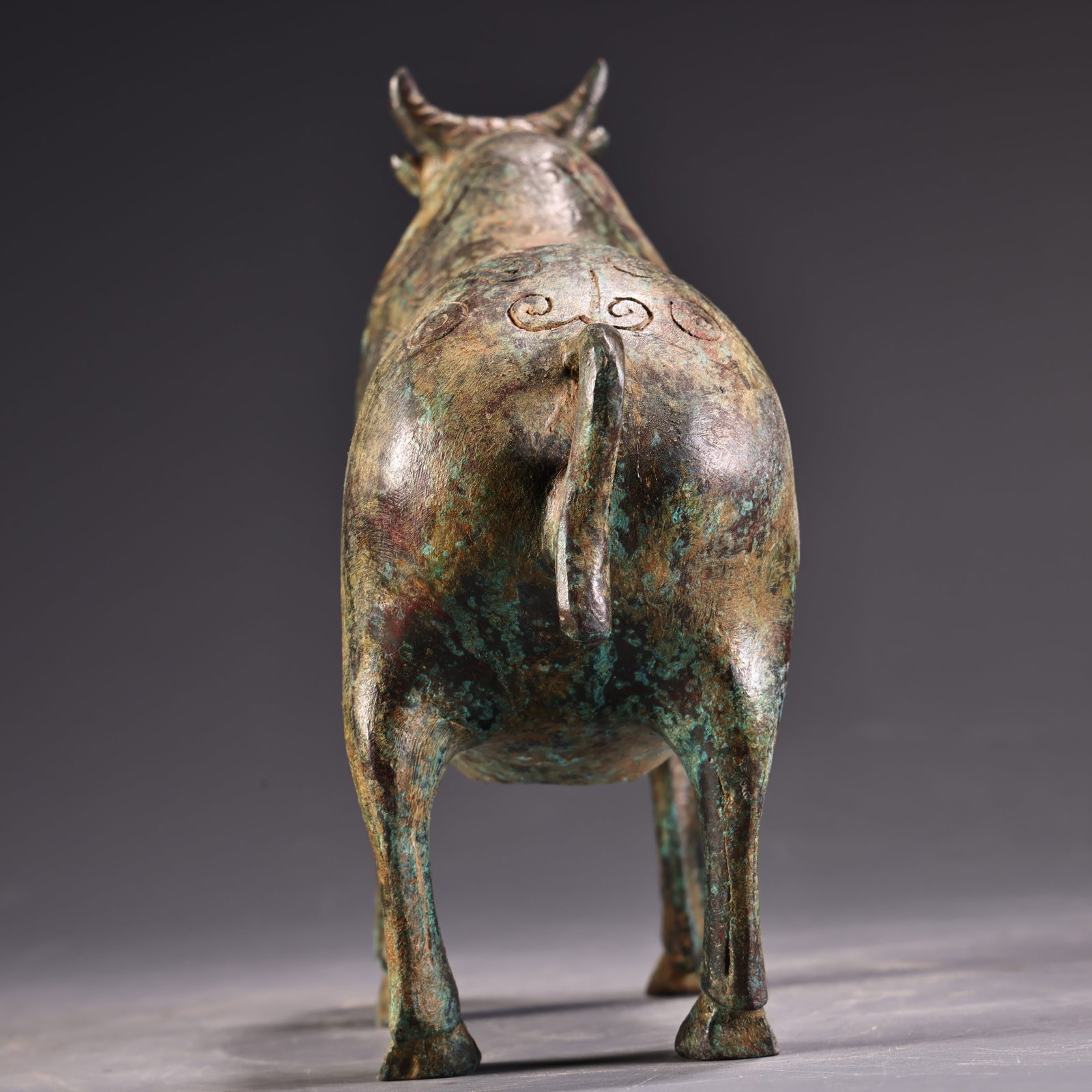 A fine bronze cow - 5