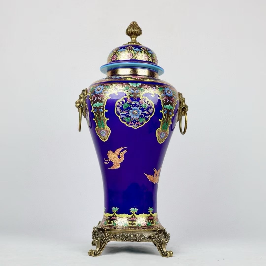 A Song Dynasty Ru kiln azure glaze carved gooseneck bottle: Song Dynasty Ru kiln azure glaze carved gooseneck bottle Size: H: 21 cm (The Dimensions Of All Batches Are Manually Measured.If You Need More Detailed Information, Please Contact Our Customer Service 