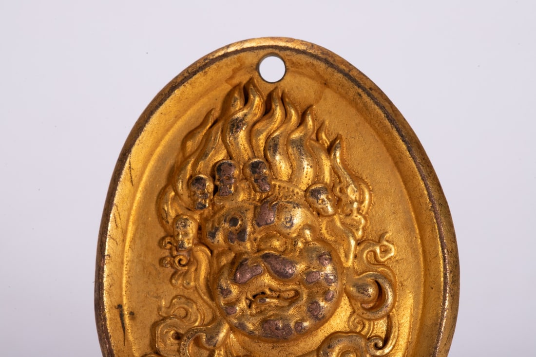 A fine copper-gilt plaque - 2