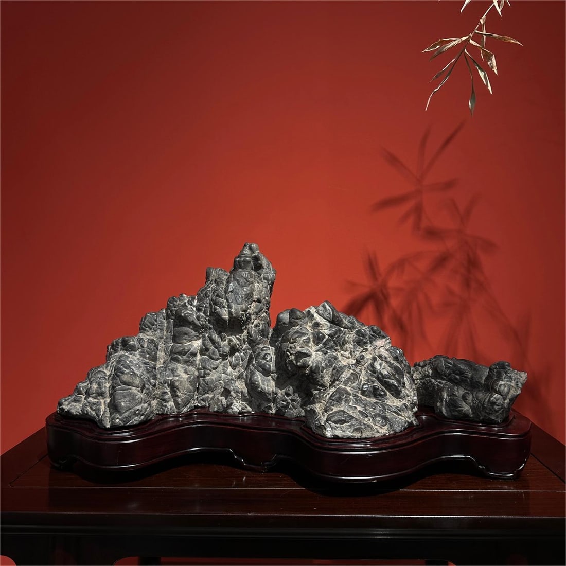 A beautiful study mountain type: Exquisite study mountain type Size:L:55cm H:26cm T:32cm (The Dimensions Of All Batches Are Manually Measured.If You Need More Detailed Information, Please Contact Our Customer Service Before Bidding.)