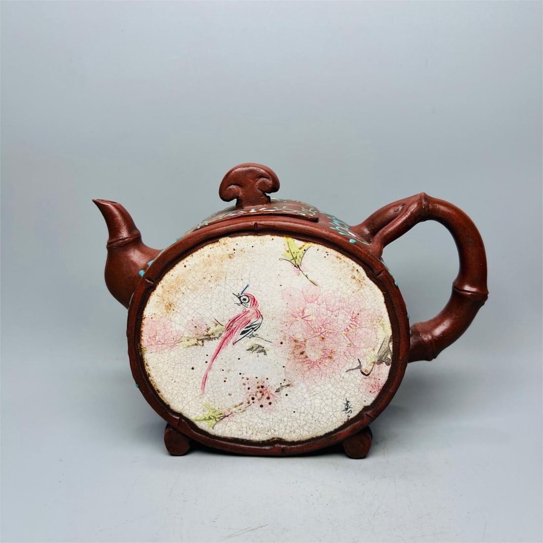 A beautiful Yixing purple sand hand-painted enamel color: Exquisite Yixing purple sand hand-painted enamel color Size:H:11cm W:12cm (The Dimensions Of All Batches Are Manually Measured.If You Need More Detailed Information, Please Contact Our Customer Servic