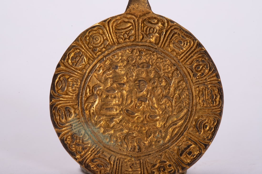 A fine copper-gilt plaque - 3