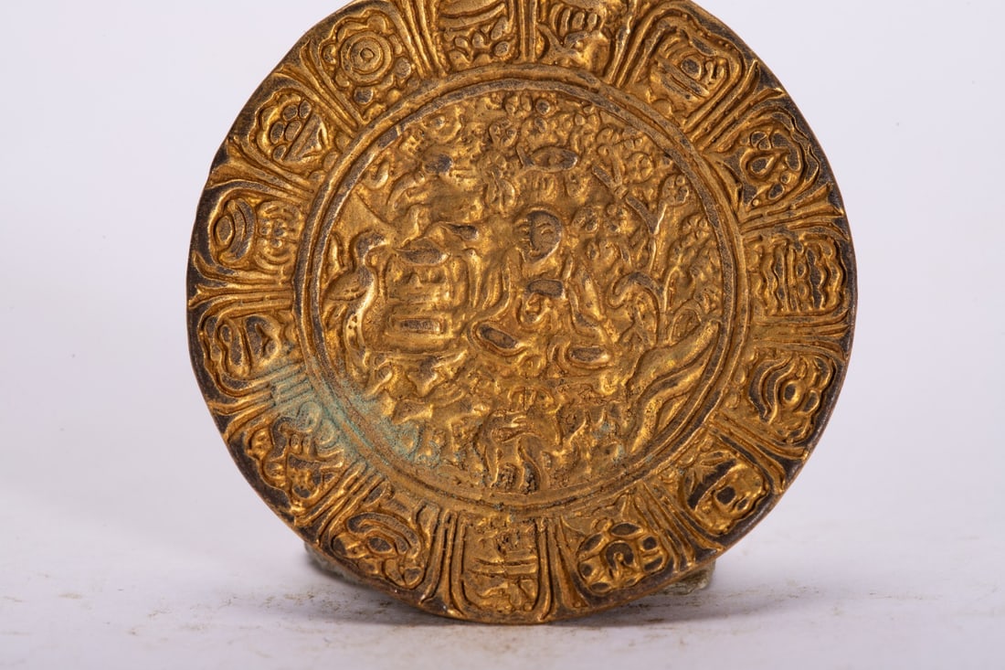 A fine copper-gilt plaque - 4