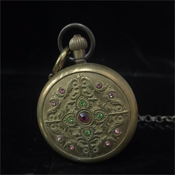 A fine pocket watch (1 of 9)