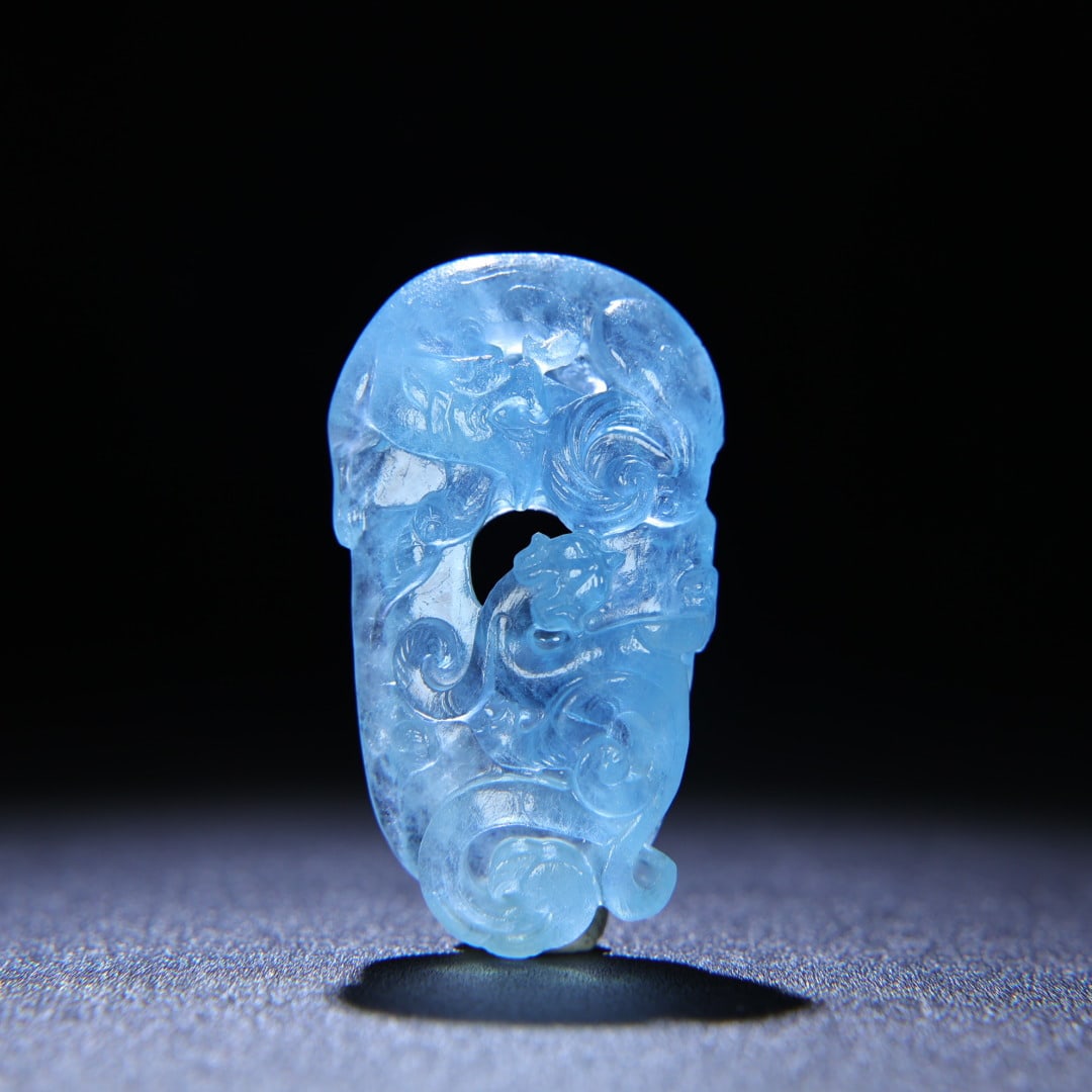 A beautiful aquamarine dragon heart pendant: Exquisite aquamarine treasure dragon chicken heart pendant Size:63x36x18mm W:44g (The Dimensions Of All Batches Are Manually Measured.If You Need More Detailed Information, Please Contact Our Customer