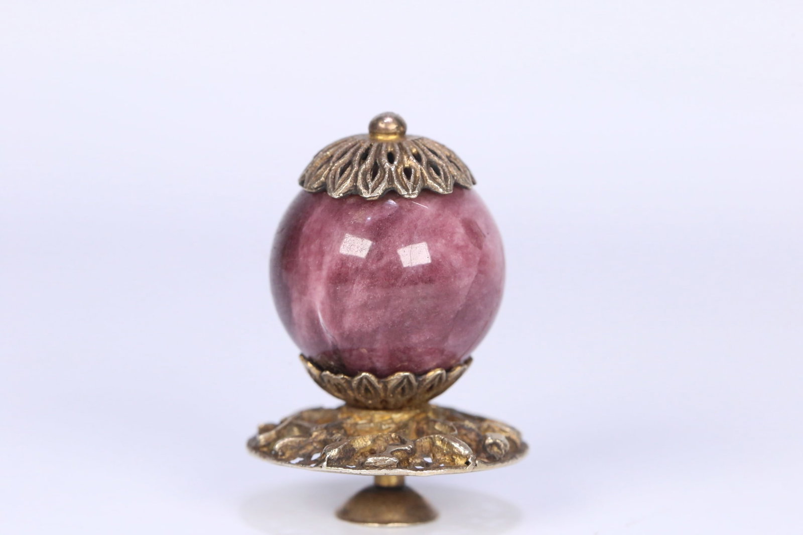 A fine ruby hat top - 2