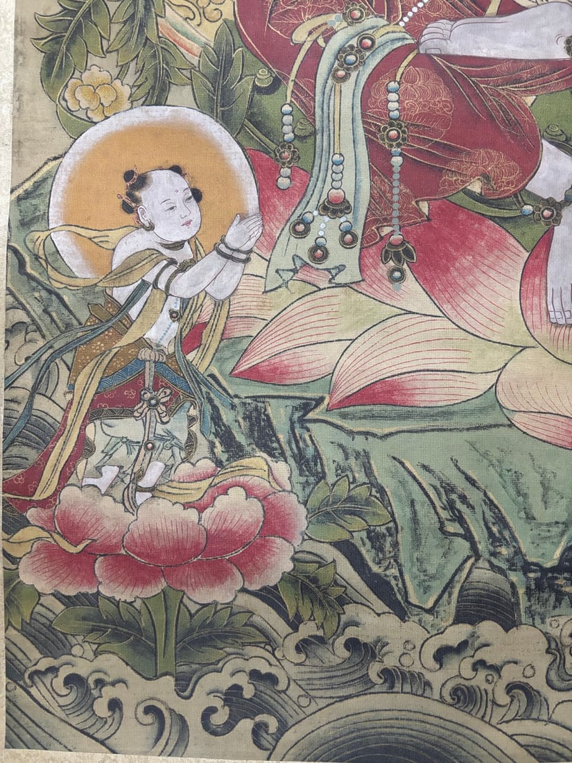 A large thousand Buddha statues are vertically axis - 7