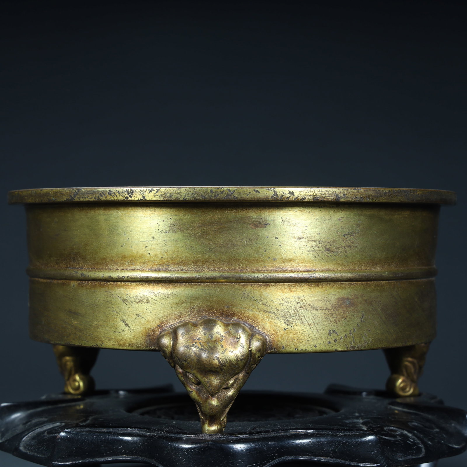 A beautiful copper-tired gilt aroma diffuser - 10