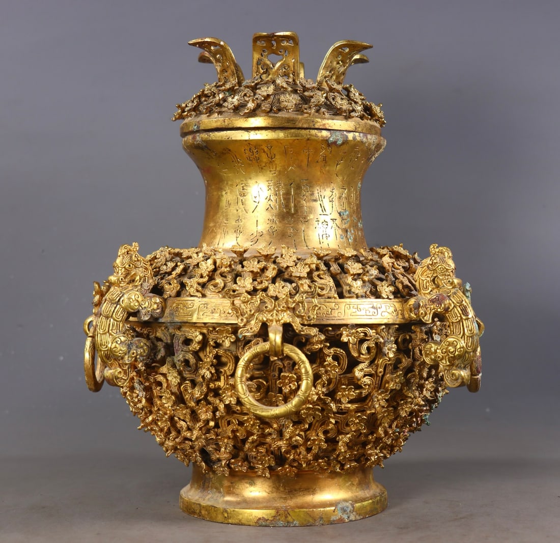 A beautiful Hetian white jade eight-treasure inlaid amphora (1 of 9)