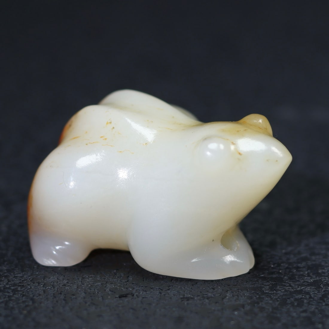 A beautiful Hetian jade frog - 3