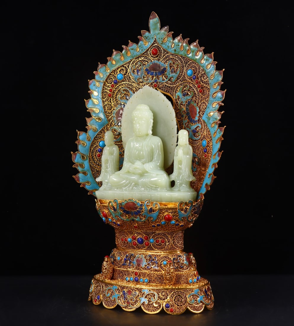 A beautiful Buddha - 2
