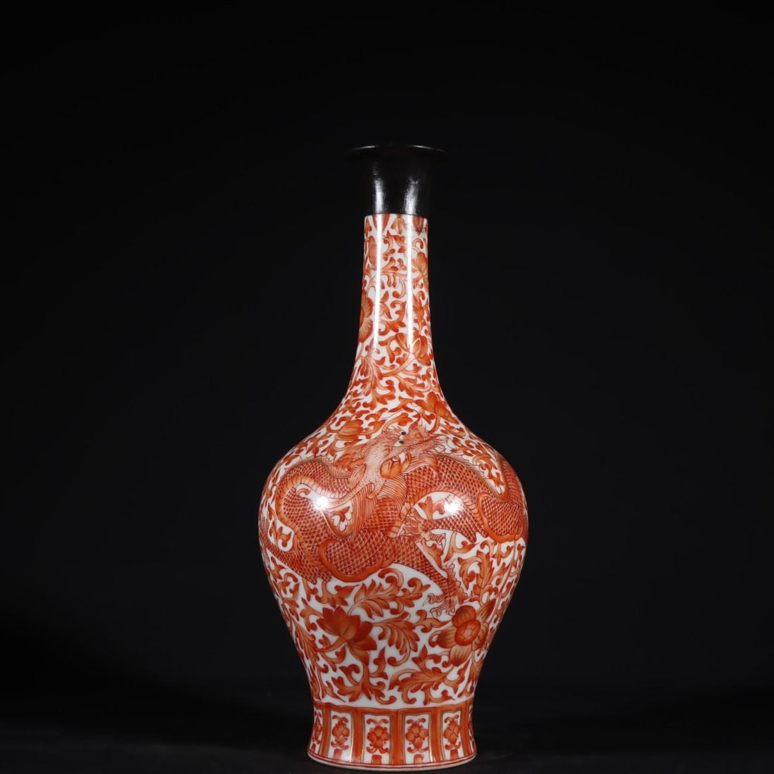 A piece of Shoushan Shitian Huangbaitian Luo Xi Lion of the Qing Dynasty, the famous seal carver Yu: The introduction material of the famous seal carver Yuxuan of the Qing Dynasty is the famous Shoushan Shitian Huangbaitian Luo Xi Lion, and the material is the precious Shoushan Tianhuang stone is