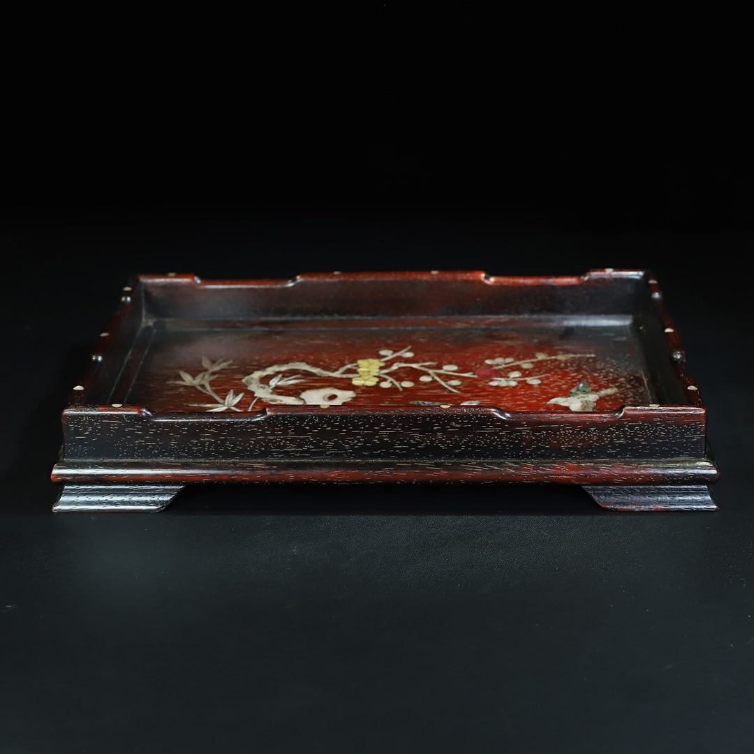 A fine mahogany shell-inlaid rectangular tea tray tray: Exquisite mahogany shell rectangular tea tray tray Size:L:36cm W:24cm T:6cm (The Dimensions Of All Batches Are Manually Measured.If You Need More Detailed Information, Please Contact Our Customer Serv