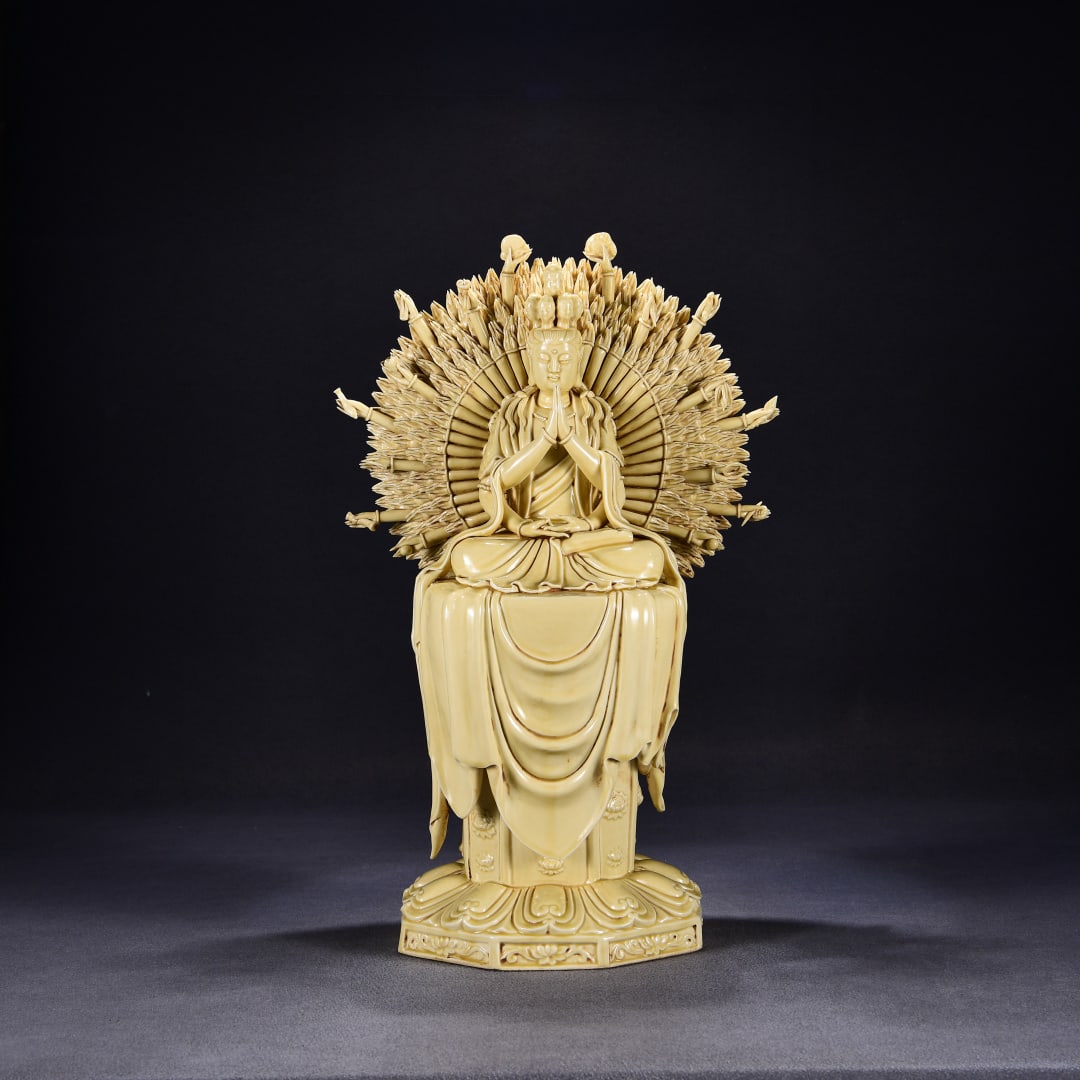 A thousand-handed Guanyin of the Ming Dynasty's He Chaozong's knowledge of virtue and transformation (1 of 13)