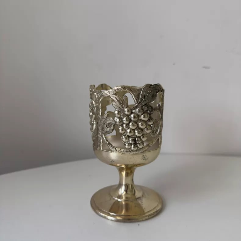 A beautiful silver-plated grape candlestick - 2