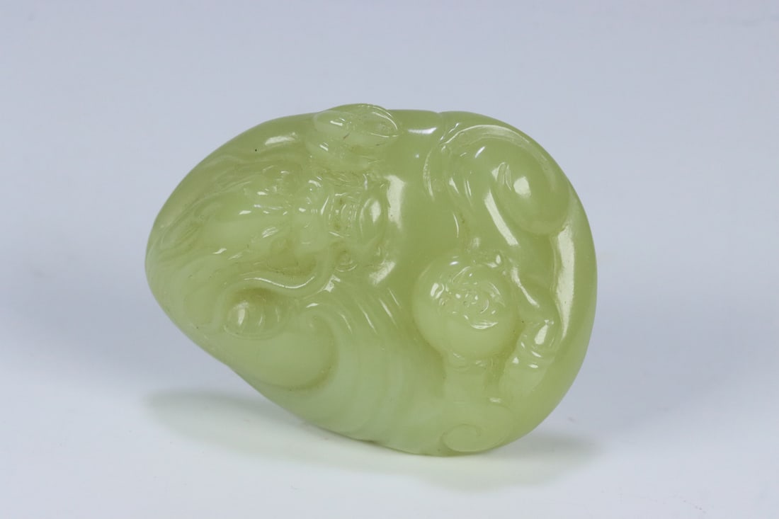A beautiful Hetian topaz dragon pattern handle - 7