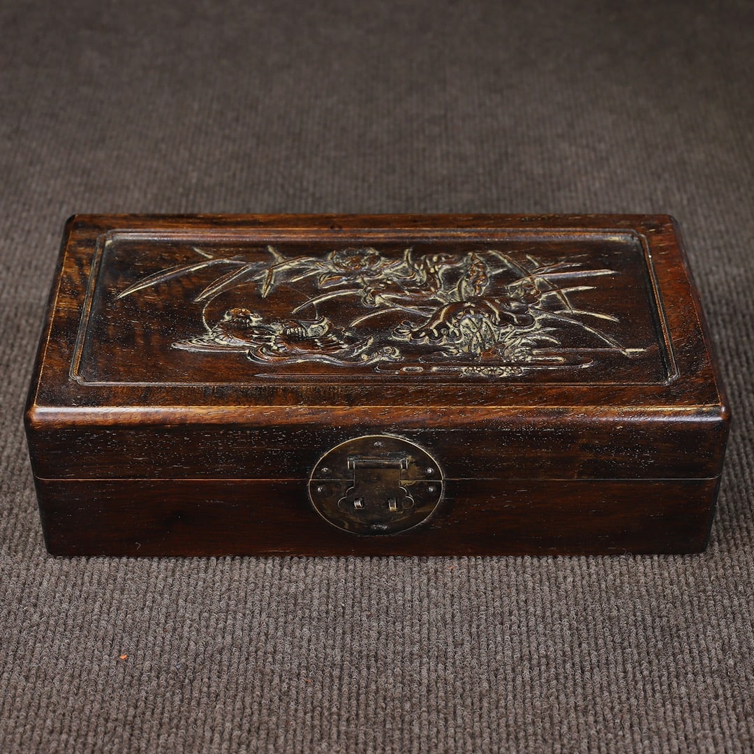 A beautiful rosewood carved lotus pond autumn color treasure box: Exquisite rosewood carved lotus pond autumn color treasure box Size:L:31cm W:16cm H:9cm (The Dimensions Of All Batches Are Manually Measured.If You Need More Detailed Information, Please Contact Our C